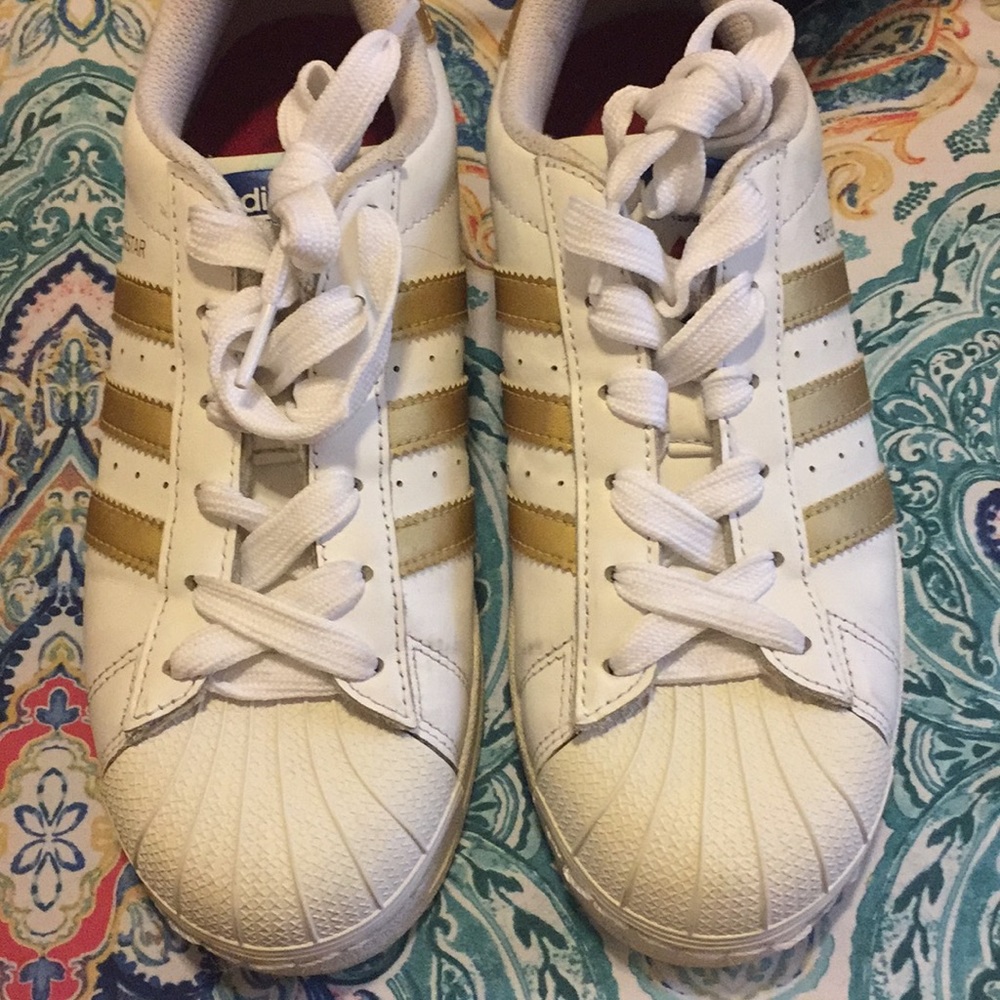 Addis’s sneakers